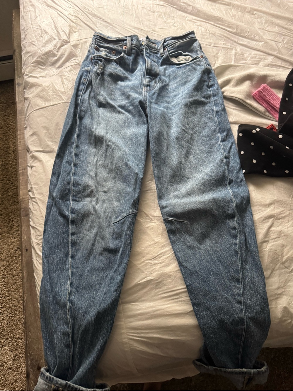 Relaxed Boyfriend Jeans in Light Blue Wash
